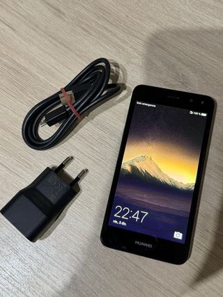 Smartphone Huawei ben tenuto