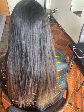 Alisado permanente castaño