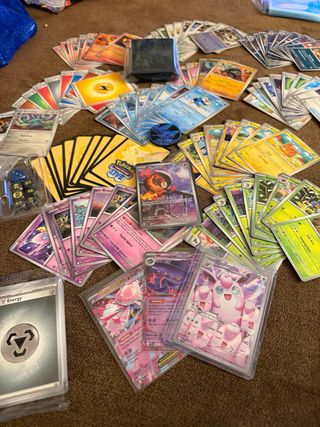 ETB Pokémon - Phantasmal Flames ABIERTA