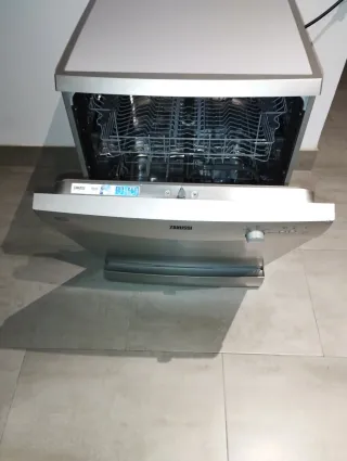 Lavavajillas Zanussi Gris