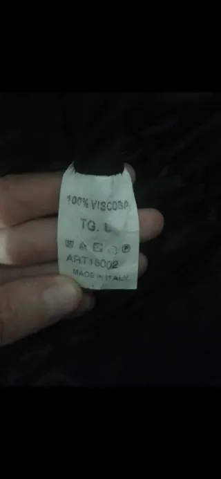 Chaqueta negra con cuello de pelo