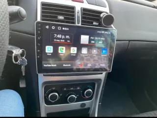 Rádio Peugeot 307 Android 14 com Carplay sem fios.