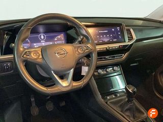 Opel Grandland 1.2 Turbo Design & Tech