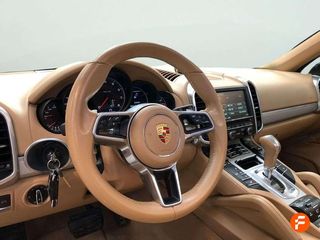 Porsche Cayenne -
