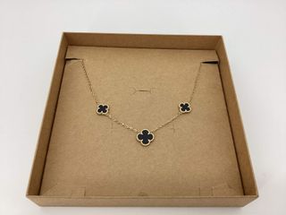 collar oro 18k con onix 23cm