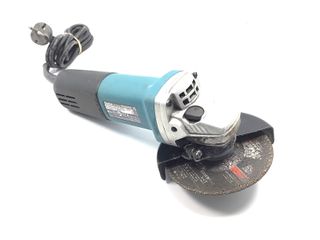 radial makita 9558hnr