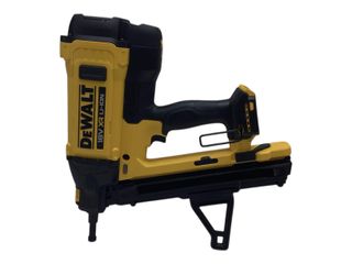 clavadora dewalt dgn845d1