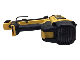 clavadora dewalt dgn845d1