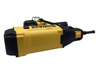 clavadora dewalt dgn845d1