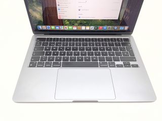 portatil apple apple macbook air m2 8-core 3.4 13 (8gpu) (2022) (a2681)