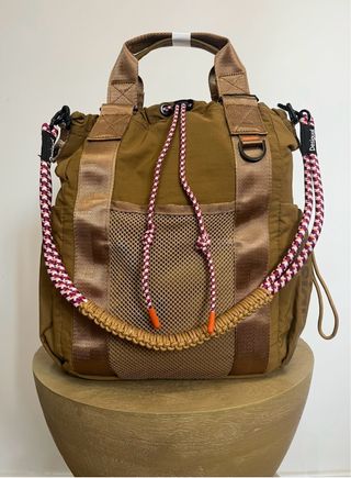 Mochila Desigual multiposición marrón