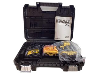 taladro a bateria dewalt dcd100yp2t