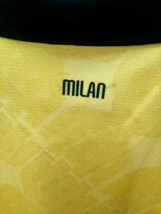 Camisola AC Milan 3ª Equip. Puma Amarela