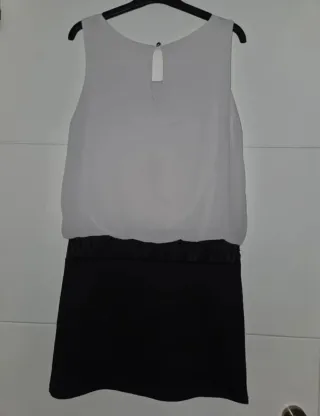 Vestido de fiesta de Zara blanco y negro