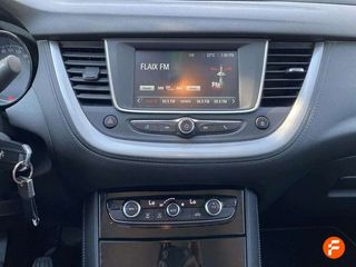 Opel Grandland X 1.2 Turbo Selective