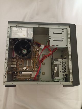 Ordenador ASUS con Windows 10