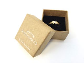 anillo oro 18k con piedra con diamante de laboratorio