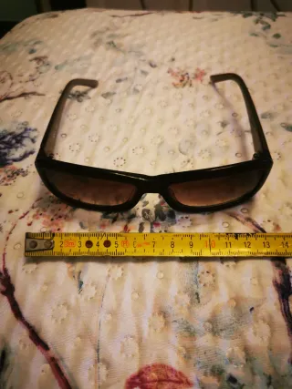 Occhiali da sole Max Mara neri e marroni