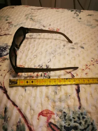 Occhiali da sole Max Mara neri e marroni