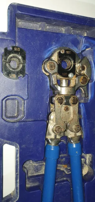 Prensa Multicapa  con cabezal rotatorio