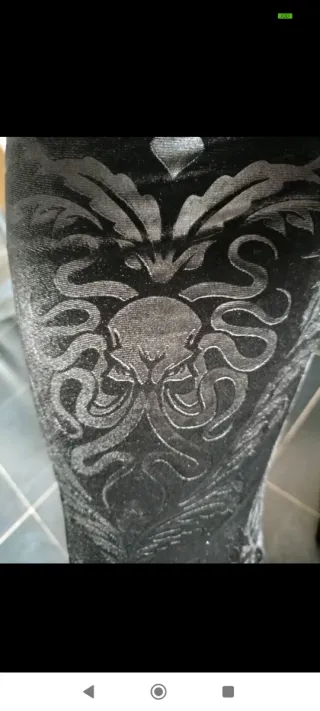 Pantalón campana terciopelo estampado