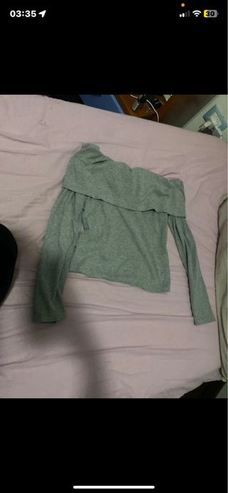 Maglioncino scollato grigio