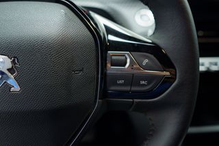 Peugeot 2008 ACTIVE PACK BEV 100KW 136 CV 5P