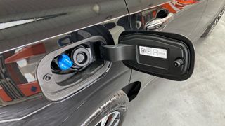 VOLVO XC60 2.0 B4 D PLUS DARK AUTO 5P