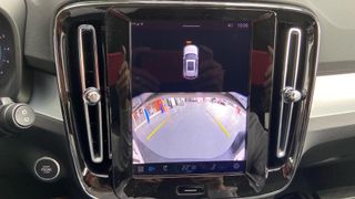 VOLVO XC40 2.0 B3 PLUS DARK AUTO 5P