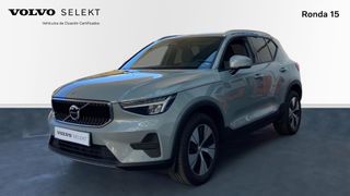 VOLVO XC40 2.0 B3 MHEV CORE DCT 5P