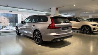 VOLVO V60 familiar 2.0 B4 P MHEV PLUS DARK AUTO 5P
