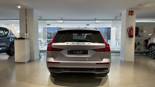 VOLVO V60 familiar 2.0 B4 P MHEV PLUS DARK AUTO 5P