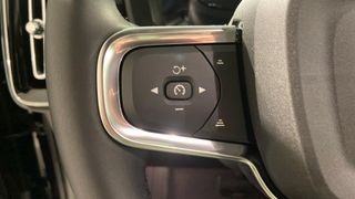 VOLVO XC40 2.0 B3 MHEV BLACK EDITION PLUS DCT 5P