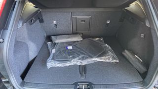 VOLVO XC40 2.0 B3 MHEV PLUS DARK DCT 5P