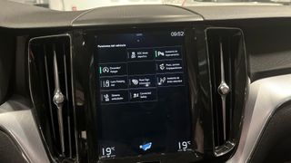 VOLVO XC60 2.0 D3 MOMENTUM 150 5P