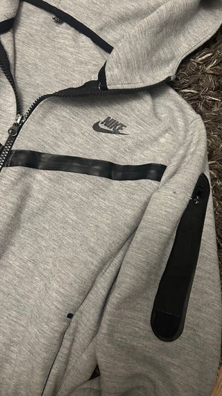 Chaqueta Nike Tech Gris Talla S