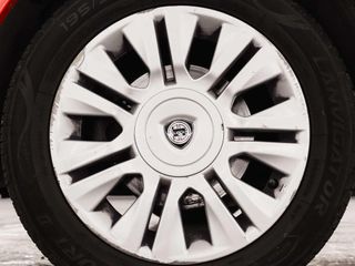 Lancia Ypsilon Ypsilon 1.4 16V Nueva Platino