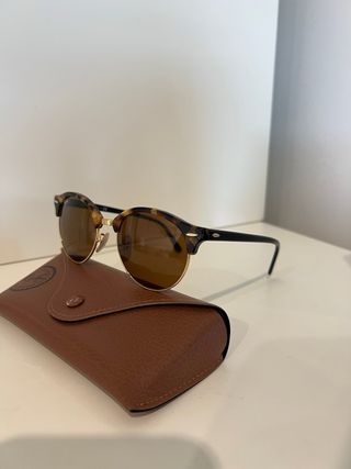 Gafas de Sol Ray-Ban Clubmaster Marrones y Doradas