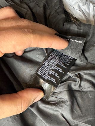 Chaqueta The North Face Negra y Gris