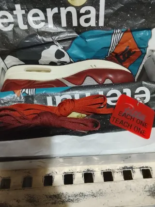 Zapatillas Nike Air Max Patta Rojas y Grises