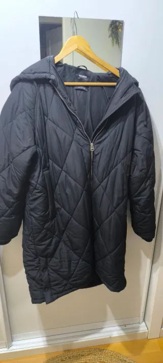 Abrigo acolchado mujer negro