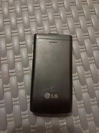 Teléfono LG Concha Negro Libre