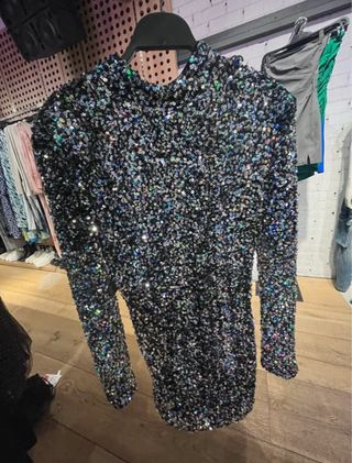 Vestido fiesta lentejuelas plateadas