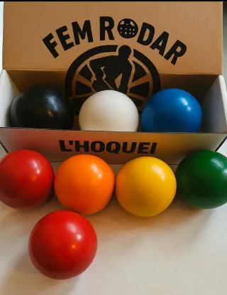 3 Pelotas Hockey  color blanco y mixta azulamarill