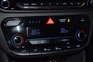 HYUNDAI IONIQ 1.6 GDI HEV Style DCT