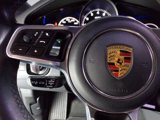 PORSCHE Cayenne Coupé GTS