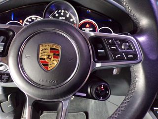 PORSCHE Cayenne Coupé GTS