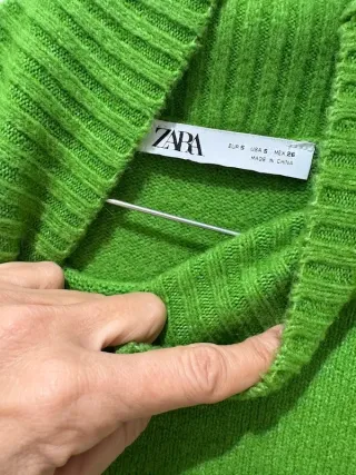 Jersey Zara cuello alto verde