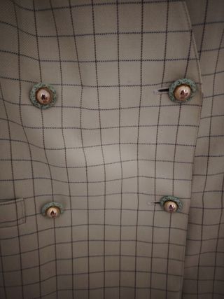 Traje de mujer cuadros verde y dorado