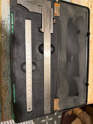 Calibrador de precisión francés